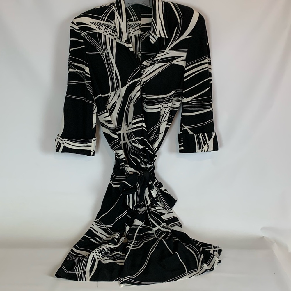 Jobis | black and white silk wrap dress size 40.